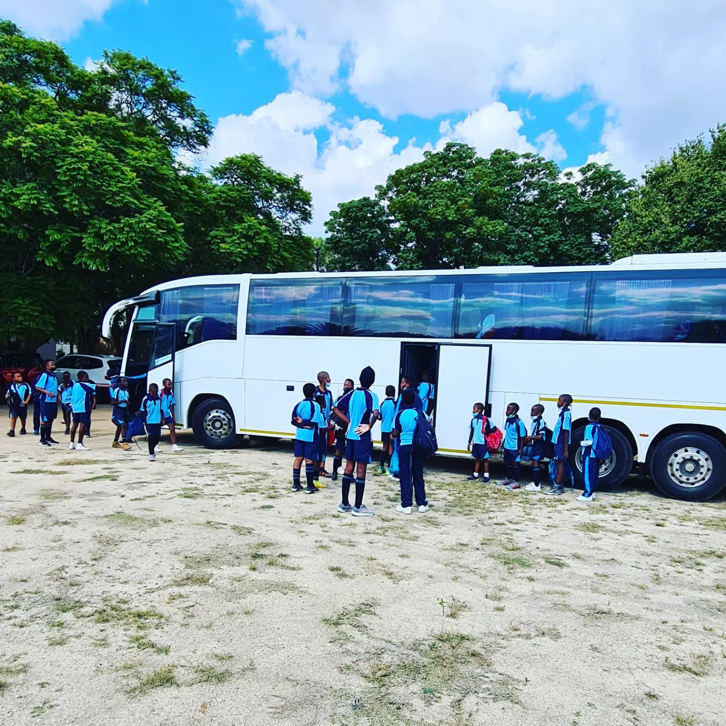 Vuntsi Shuttle Services